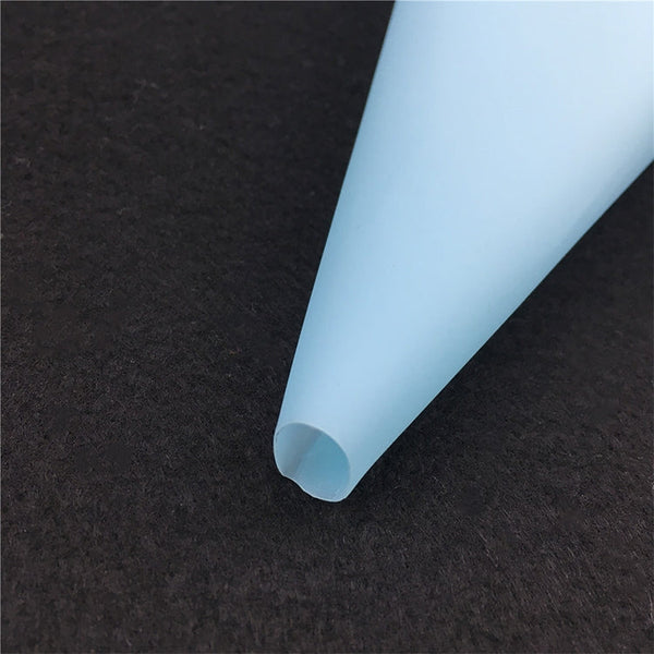 4 PCS Silicone Icing Piping Cream Pastry Bag Nozzle DIY Cake Decorating Tools, Cream Pastry Bag(Blue), Cream Pastry Bag(White), Cream Pastry Bag(Pink), Cream Pastry Bag(Green)