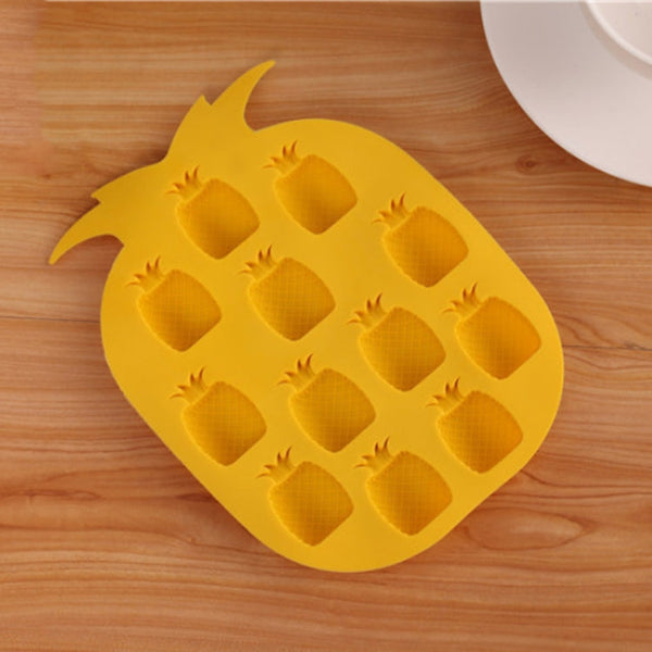 5 PCS Pineapple Creative Silicone Ice Tray Ice Maker Ice Mold, Random Color Delivery, Pineapple Ice Maker