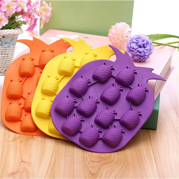 5 PCS Pineapple Creative Silicone Ice Tray Ice Maker Ice Mold, Random Color Delivery, Pineapple Ice Maker