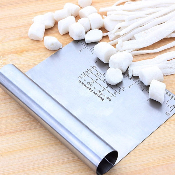 Home Durable Stainless Steel with Scale Section Noodle Cutter Baking Tools, Noodle Cutter (Silver)
