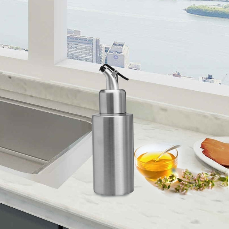 Cylindrical Seasoning Bottle Stainless Steel Oil Pot