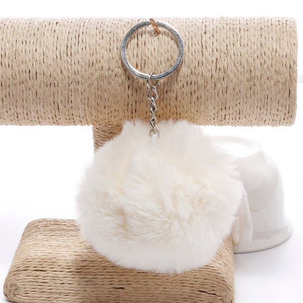 Simple Key Chain Fur Ball Pompon Keychain Pompom Artificial Rabbit Fur Animal Keychains for Woman Car Bag Key Rings