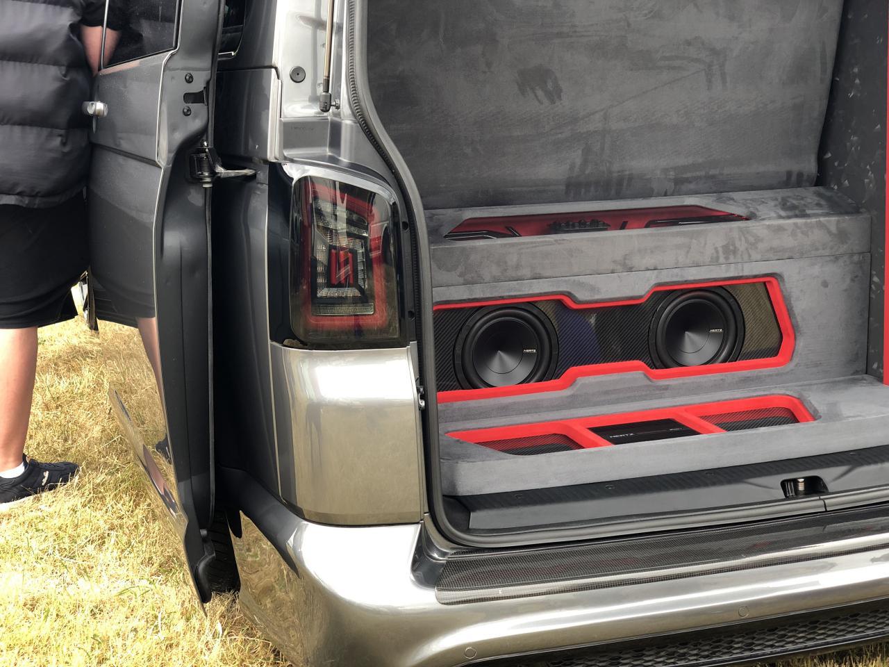 For VW T5 Transporter MK3.1 Van Tailgate LED Rear Lights Smoked Ideal LED Full Frame Led Light- Bar