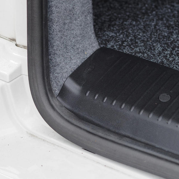 For VW T6 V2 Transporter Rear Threshold Cover Tailgate / Single Door Plastic Full Length