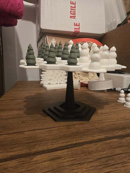 Stack the Snowmen! Holiday Balance Game with Festive Trees