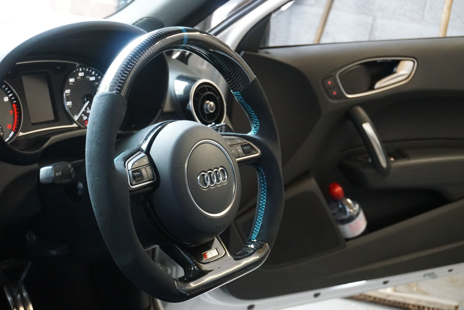 Audi A1 / S1 8X Carbon Fibre Custom Flat Bottom Steering Wheel (2010 - 2018)