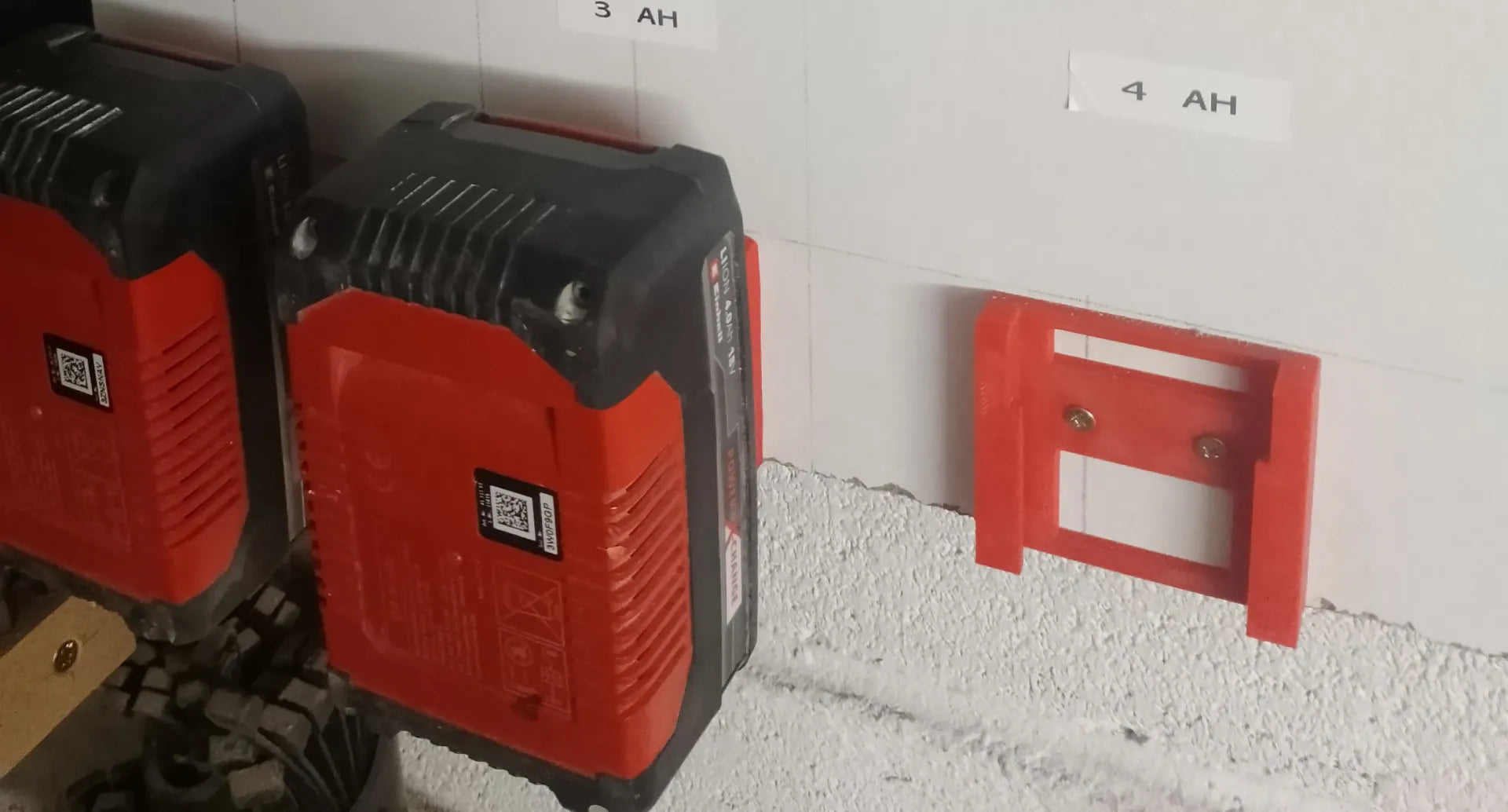 4pcs Battery Wall Mount for Einhell 18V Batteries (3D Printed PETG)