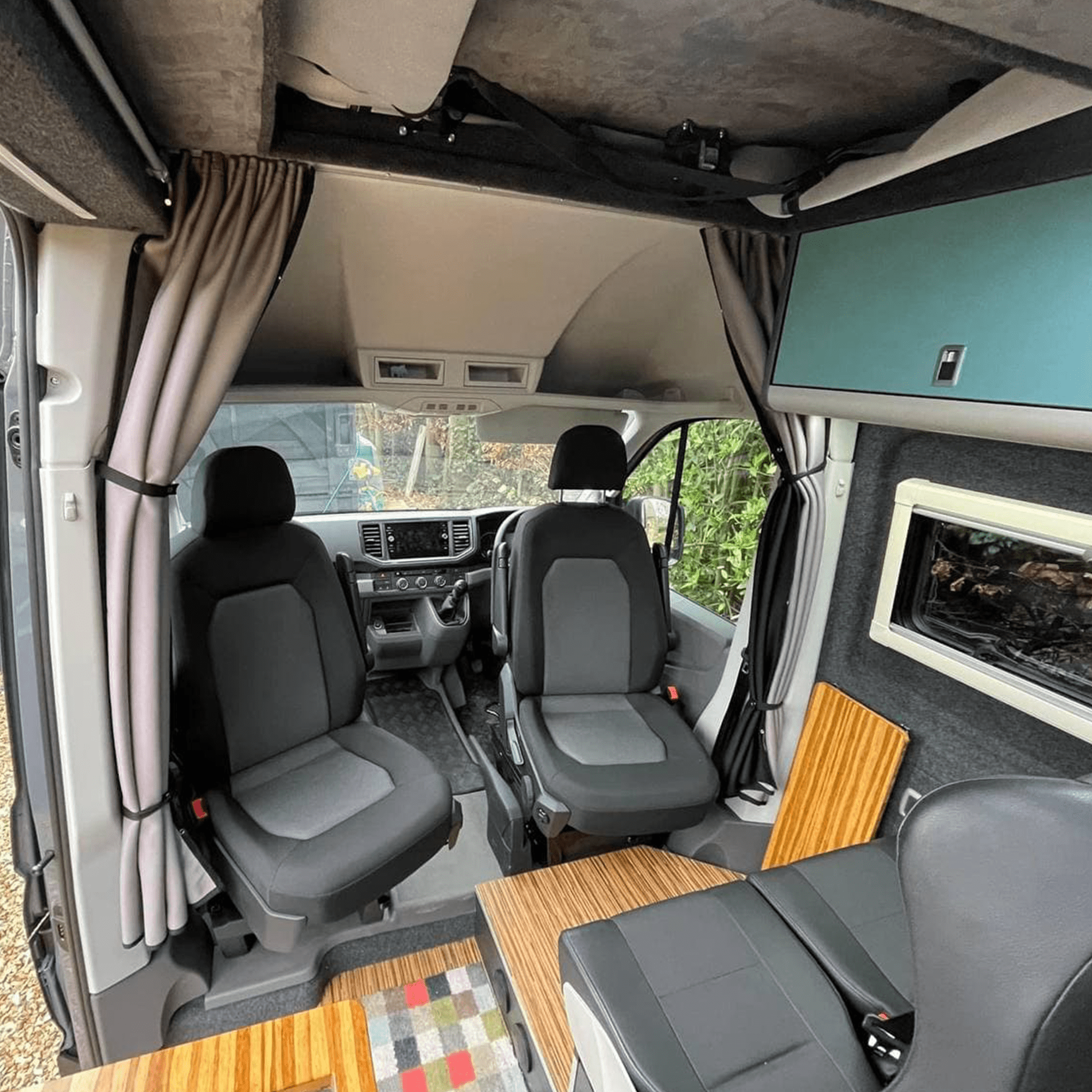 For MAN TGE / New Crafter Cab Divider Curtain Kit with Rail Premium Quality - Van-X