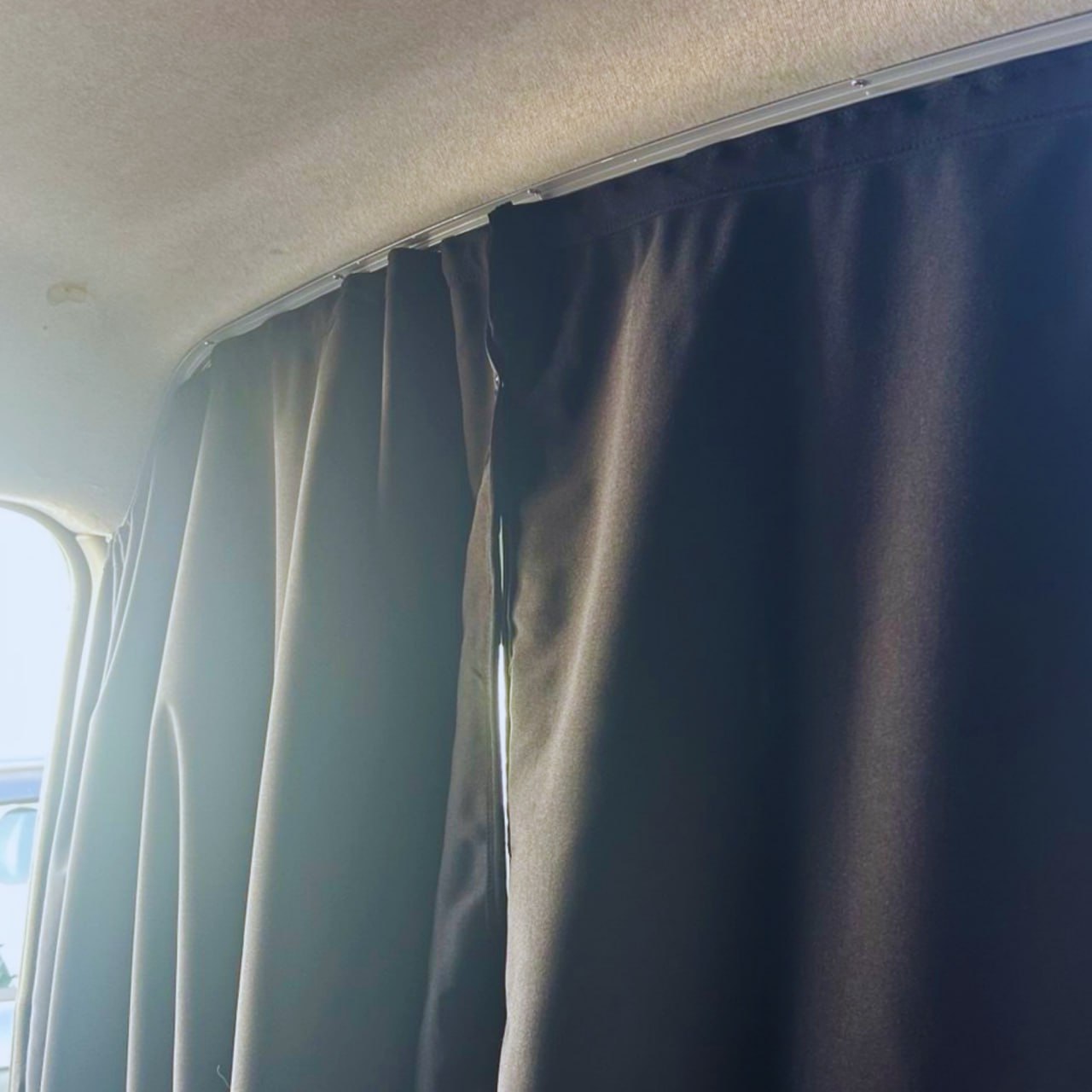 For MAN TGE / New Crafter Cab Divider Curtain Kit with Rail Premium Quality - Van-X