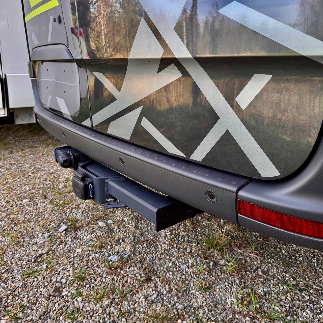 For Mercedes-Benz Sprinter Dodge 907 Rear Bumper Protector | Heavy-Duty Van Bumper Guard – Van-X