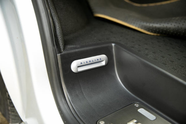 VW T6.1 Transporter Campervan Full Side Steps with Highline Inserts, Logo & LED – OEM Styling