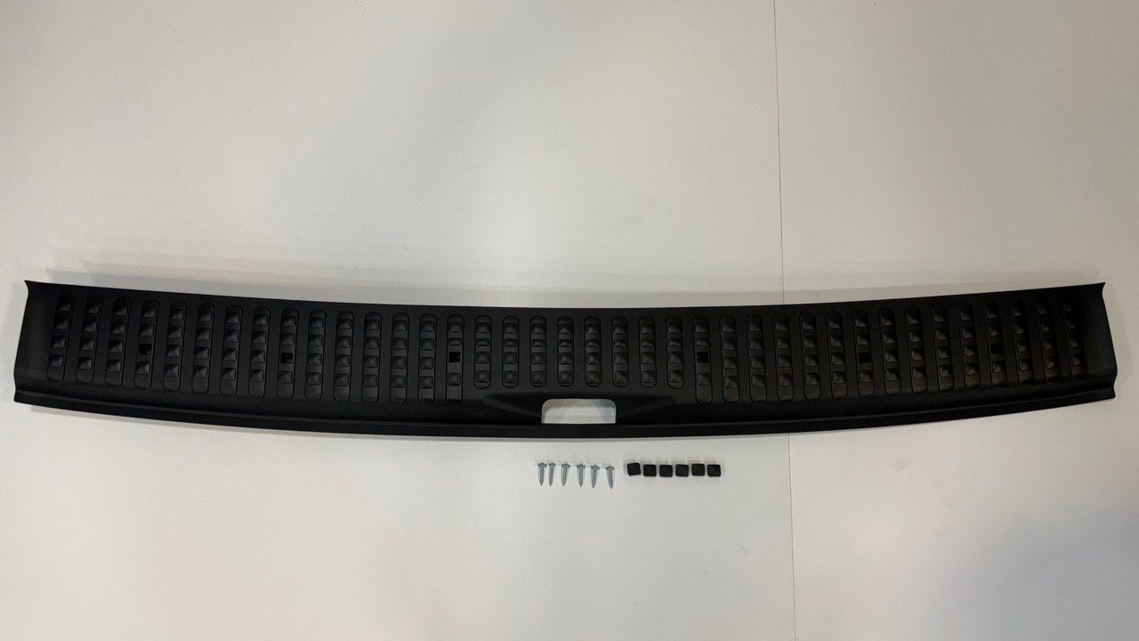 For VW T6 V3 Tailgate Threshold Cover + Side Step
