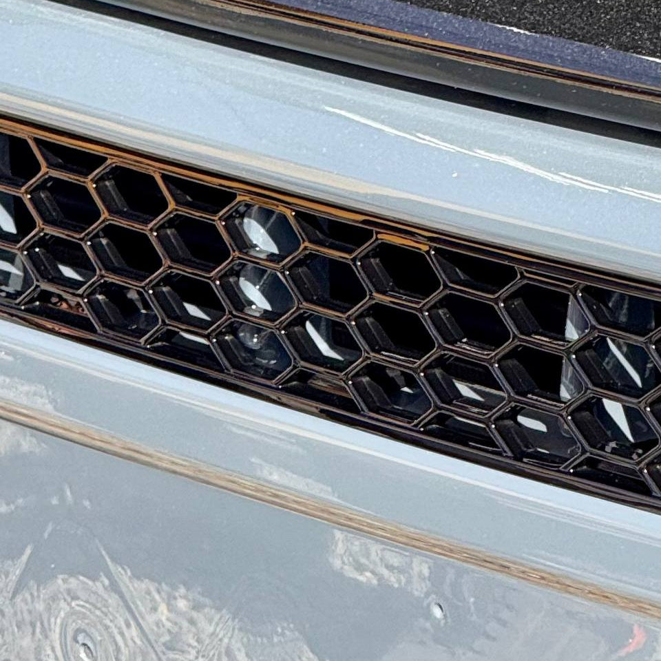 For Peugeot Boxer Bumper Honeycomb without Parking Sensors - Gloss Black | Van-X