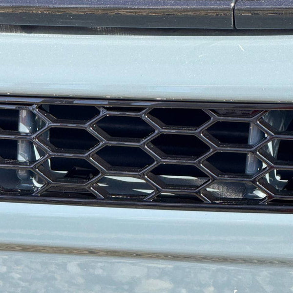 For Fiat Ducato Bumper Honeycomb - Gloss Black, No Parking Sensors Replacement