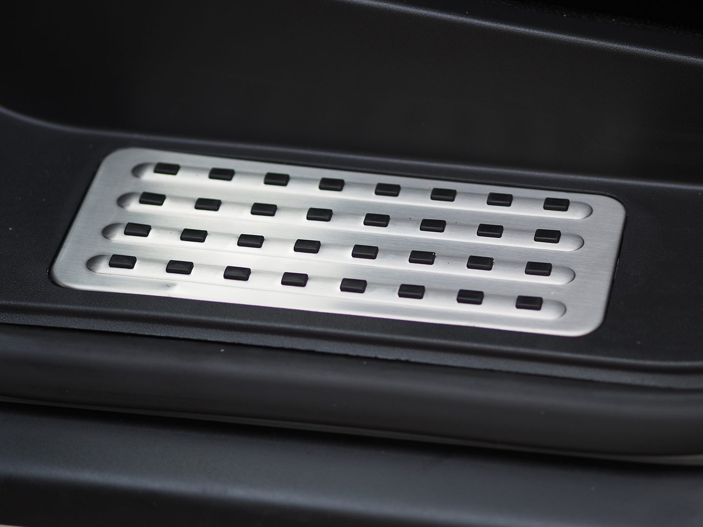 For VW T6 Caravelle Style Full Step (Set of 4) with Highline Logo LED lights