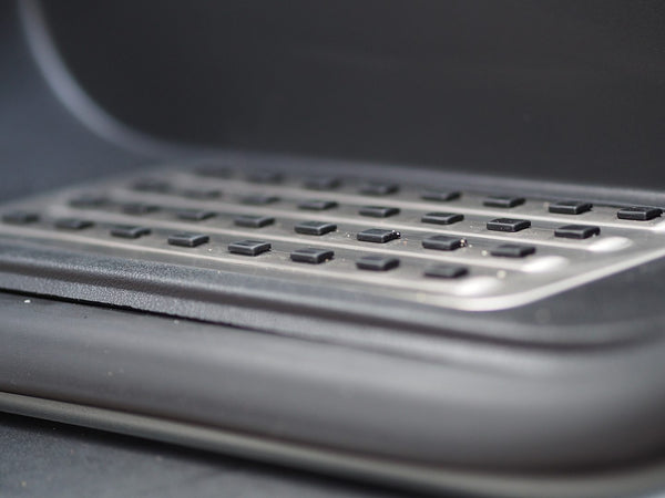 For VW T6 Caravelle Style full Step Set Inc Driver, Passenger and Side Sliding Door Perfect For Campervan Conversion ( B-grade)