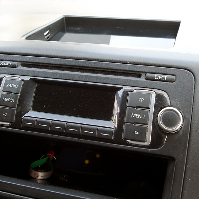 For T5.1 Transporter USB Dash Tray