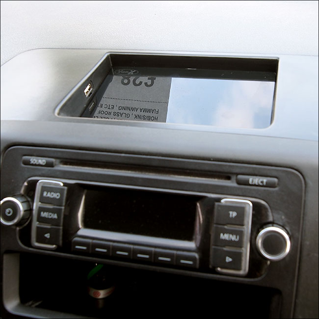 For T5.1 Transporter USB Dash Tray