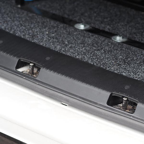 For VW T6 V2 Transporter Rear Threshold Cover Barndoor / Twin Door Plastic Full Length