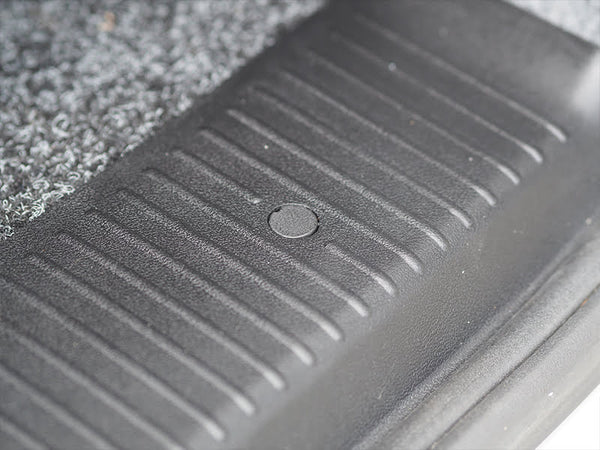 For VW T6 V2 Transporter Rear Threshold Cover Barndoor / Twin Door Plastic Full Length