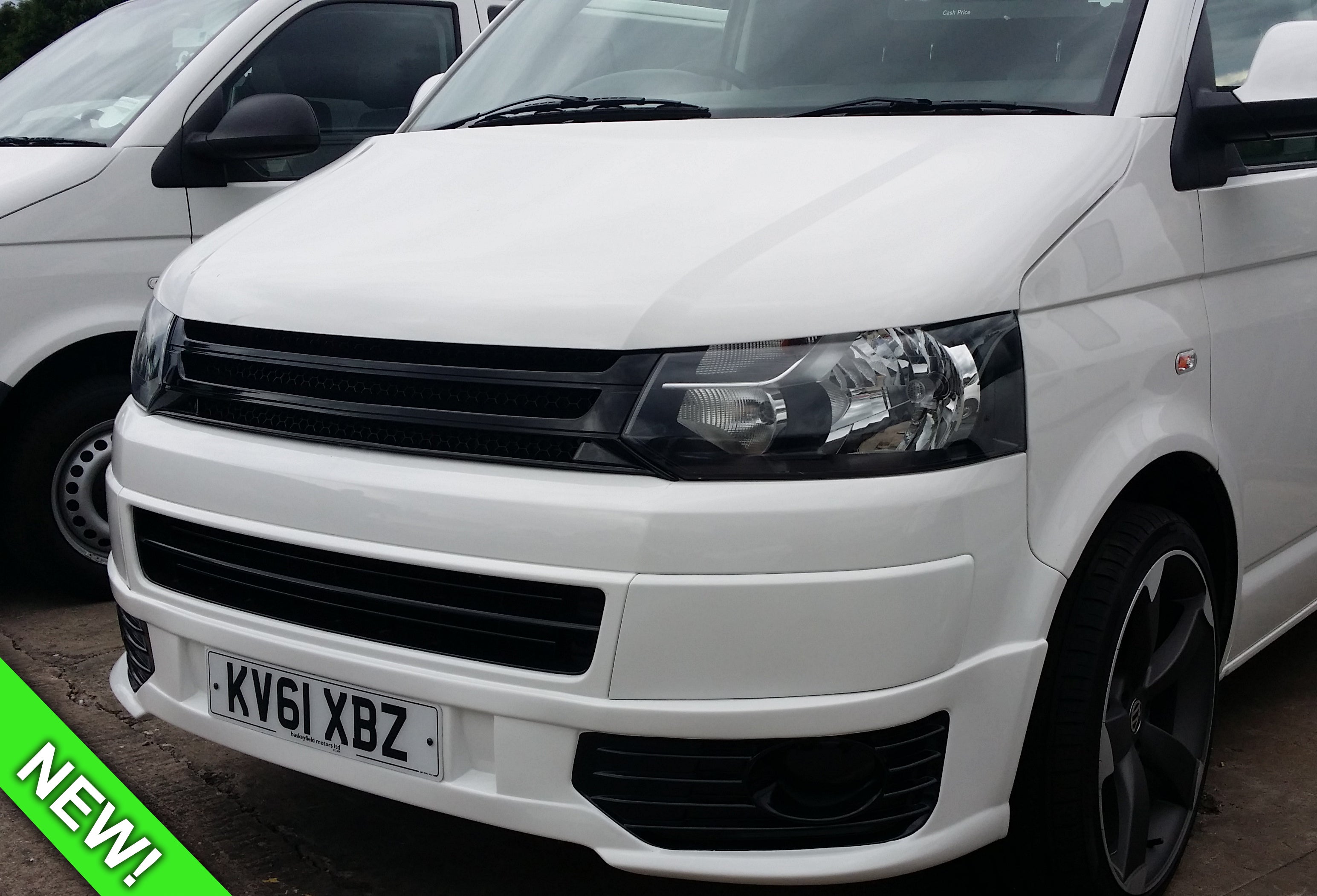 For VW Volkswagen T5.1 Front Badgeless Grille B-Grade – Gloss Piano Black Finish | Van-X - Clearance