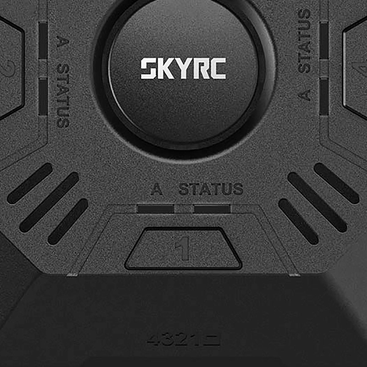 SkyRC E4Q 4x50W Lipo Charger