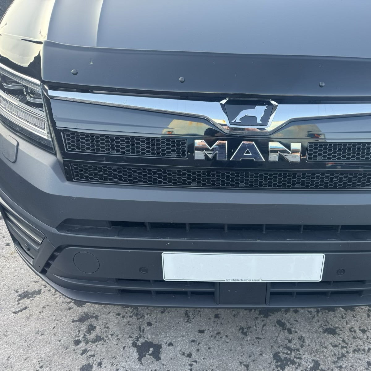 For VW Crafter New Shape Honeycomb Grille Inserts