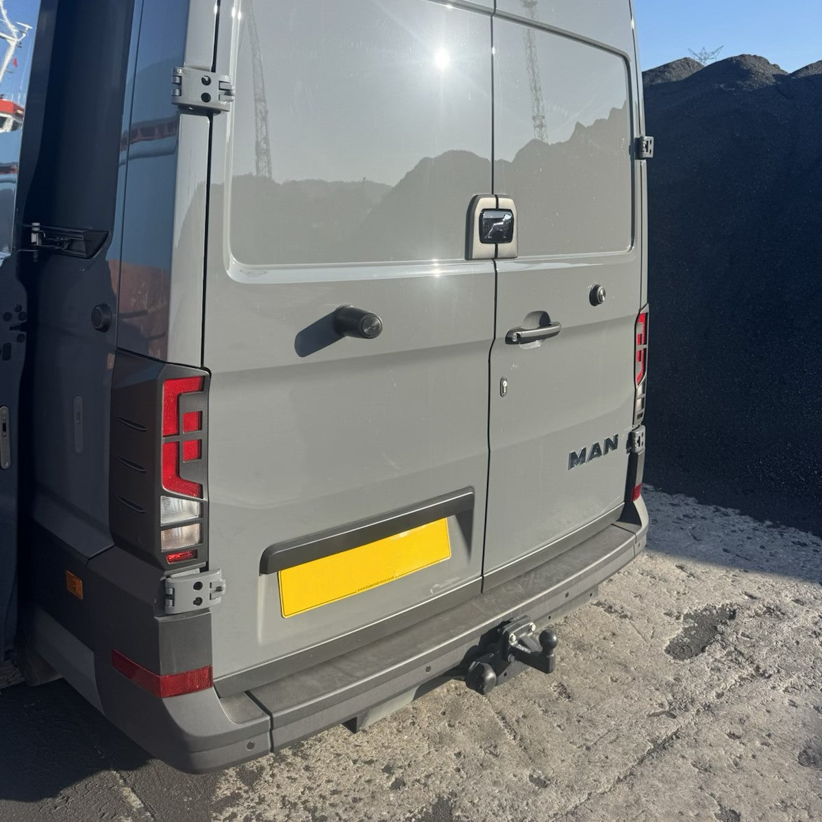 For Volkswagen Crafter Rear Light Guards - Hammerite Ultimate Matte Black (2018 Onwards)