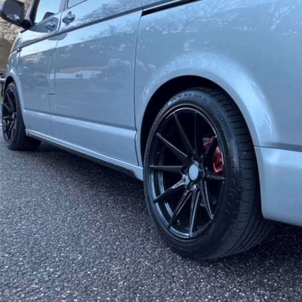 For VW T5, T5.1 SWB Side Skirts Reflex Silver Plastic Painted and Ready to Fit (B-Grade)