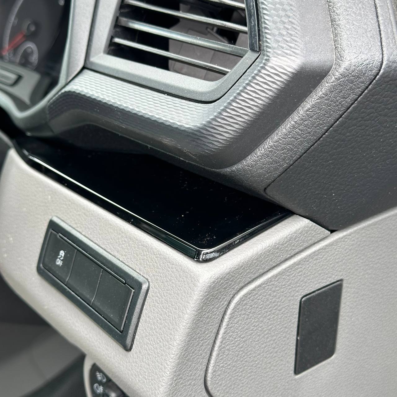 For VW T6.1 Transporter Dashboard Upgrade – 4-Piece Gloss Lower Dash Trim Set