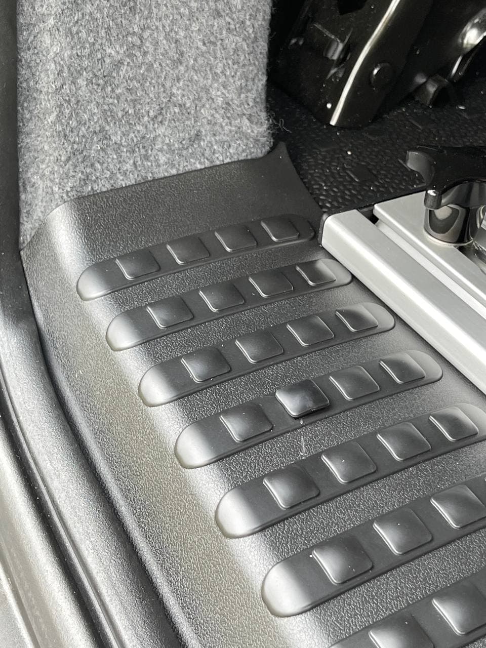 For VW T6.1 V3 Barndoor Threshold Cover + Side Step