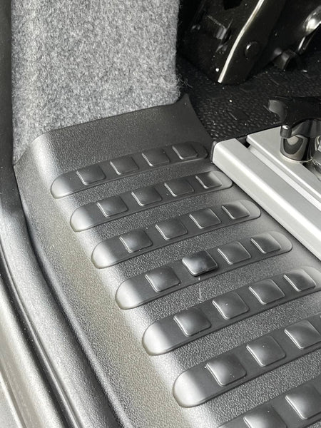 For VW T6 V3 Barndoor Threshold Cover + Side Step