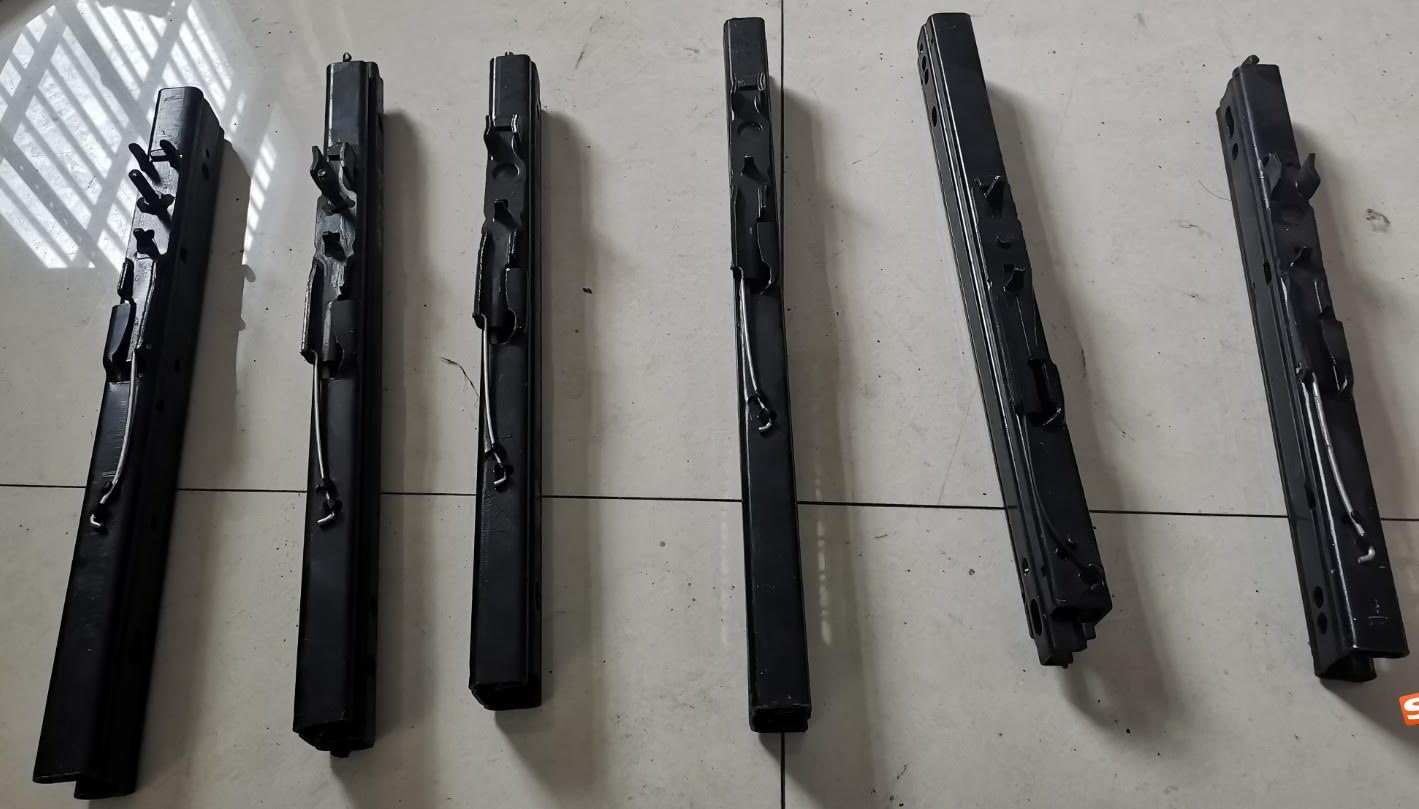 UnionTech Universal base mounted bucket seat slide runners / base plate adapter for x1 seat - Front / Back Sliding Adjustment