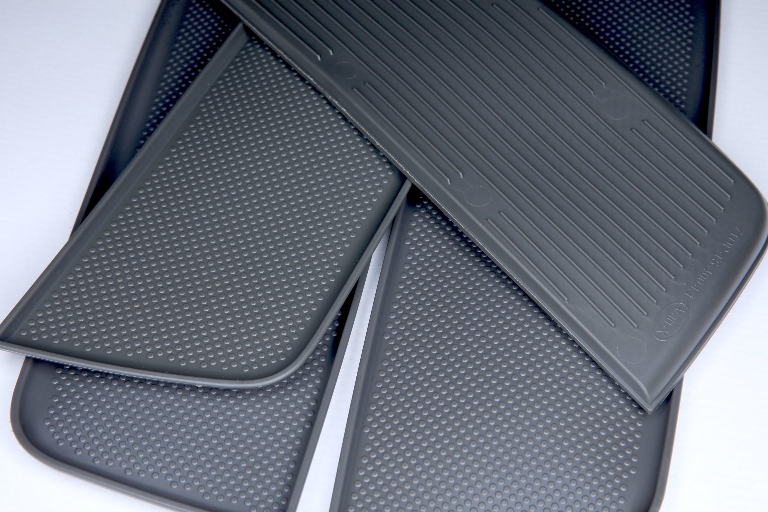 For VW T5, T5.1 NEW Door Pocket Inserts, Rubber, Door Liner (Dark Grey) Both Captains Seats Interior Styling Latest accessories