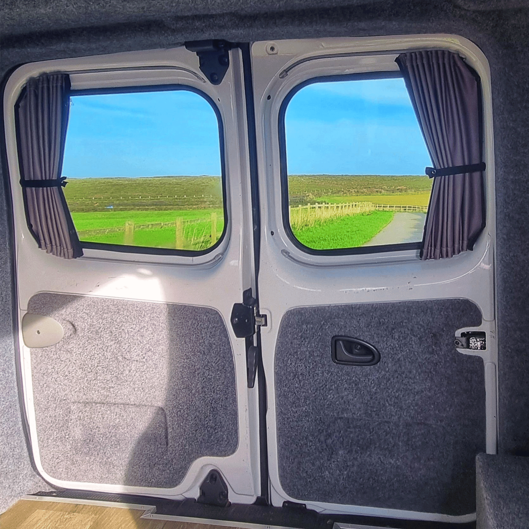 For Vauxhall Vivaro Premium 1 x Barndoor Window Curtains Van-X
