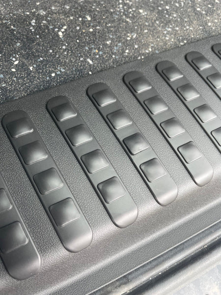 For VW T5, T5.1 V3 Barndoor Threshold Cover + Side Step