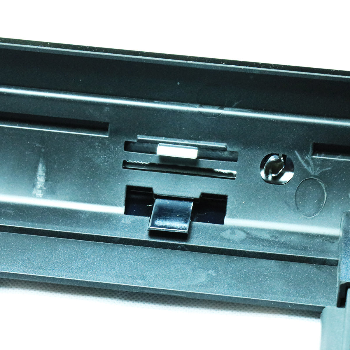 For VW T5, T5.1 SWB Side Skirts Candy White Plastic Painted and Ready to Fit (B-Grade)