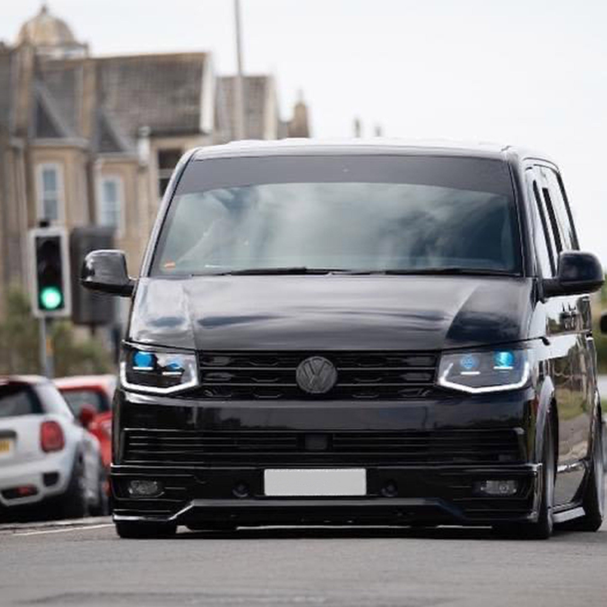 For VW T6 Front Grille R-Line (2 in 1) Badged/Badgeless - Gloss Black