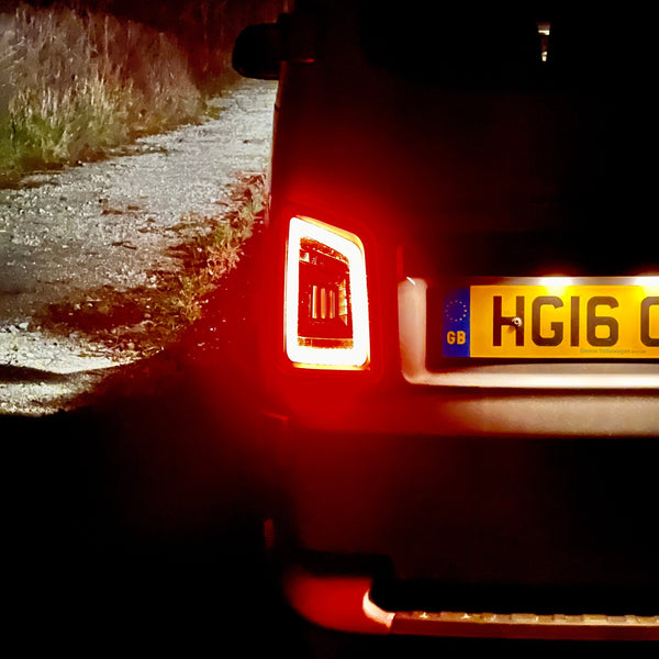 For VW T5 Transporter MK3.1 Van Barndoor LED Rear Lights Clear Ideal LED Full Frame Led Light- Bar