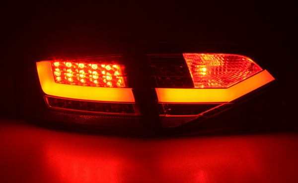 FK Paar LED-RÜCKLEUCHTEN Lightbar DRL Audi A4 B8 8K Limousine 07-11 rot S4 S-Line