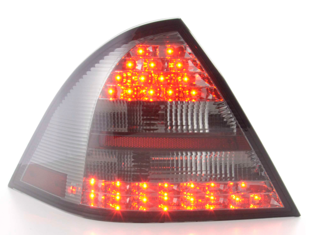 FK Automotive Paar LED-Rückleuchten Mercedes C-Klasse W203 01–04, schwarz getönt, LHD