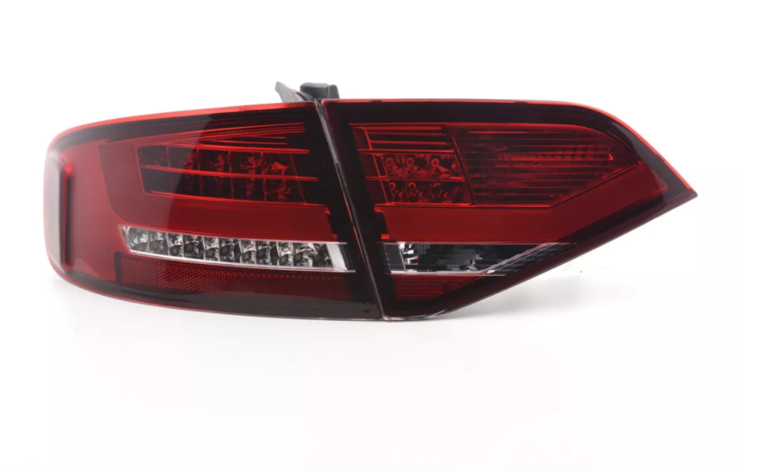 FK Paar LED-RÜCKLEUCHTEN Lightbar DRL Audi A4 B8 8K Limousine 07-11 rot S4 S-Line