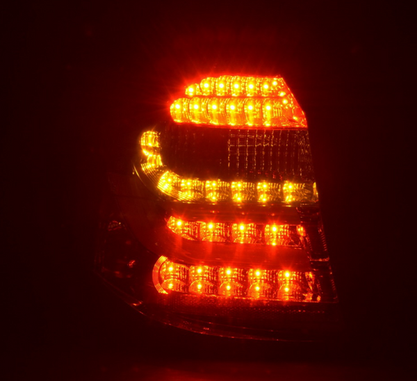 FK Set BMW E81 E87 1 SERIES 3/5 dr 04-06 SMOKED LED LIGHTBAR REAR LIGHTS