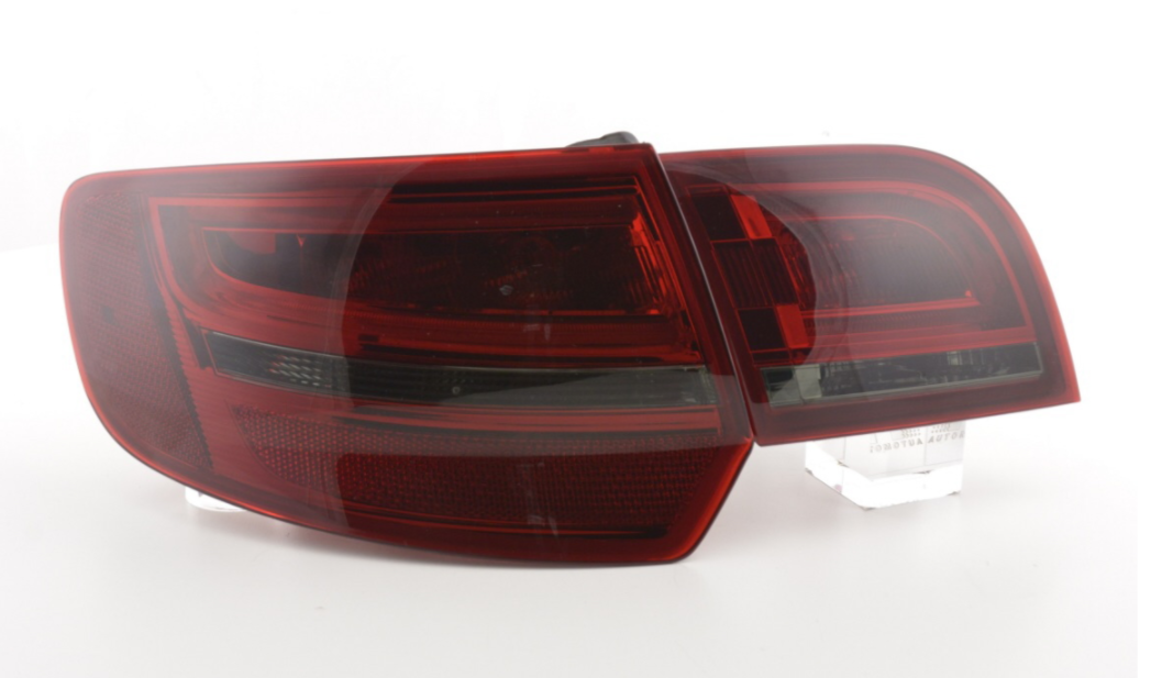 FK Paar hintere LED-Lichtleiste DRL-Leuchten Audi A3 Sportback 8PA 04–08 rot schwarz S3