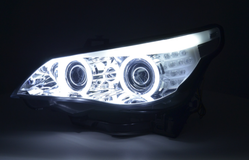 FK LED DRL Angel Eye Projektorscheinwerfer BMW 5er E60 E61 05-08 Chrom RHD