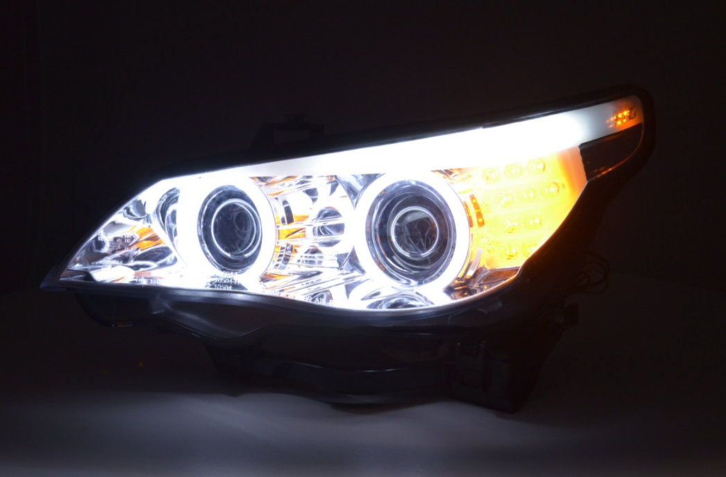 FK LED DRL Angel Eye Projektorscheinwerfer BMW 5er E60 E61 03-04 Chrom RHD