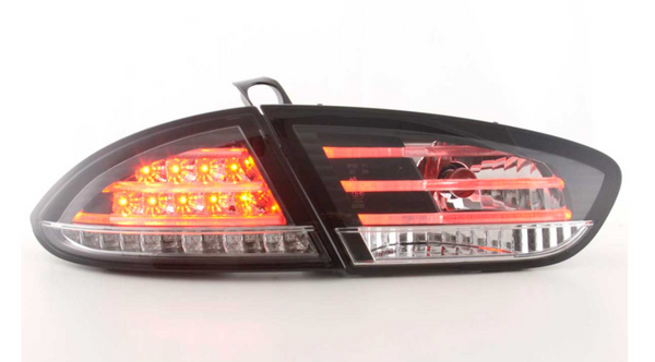 FK Paar LED-Rückleuchten Lightbar Seat Leon 2 MK2 1P 09-12 schwarz verchromt LHD