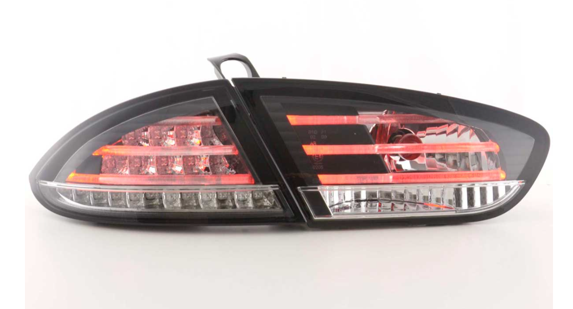 FK Paar LED-Rückleuchten Lightbar Seat Leon 2 MK2 1P 09-12 schwarz verchromt LHD